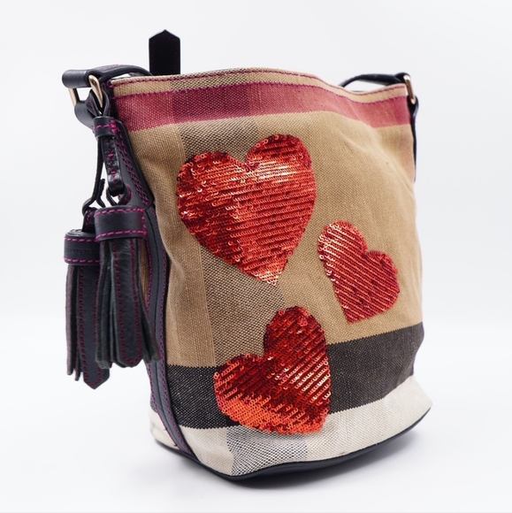 AT04โค๏ธ Burberry Ashby Bucket Bag Multiple colors Cloth - Picture 3 of 15